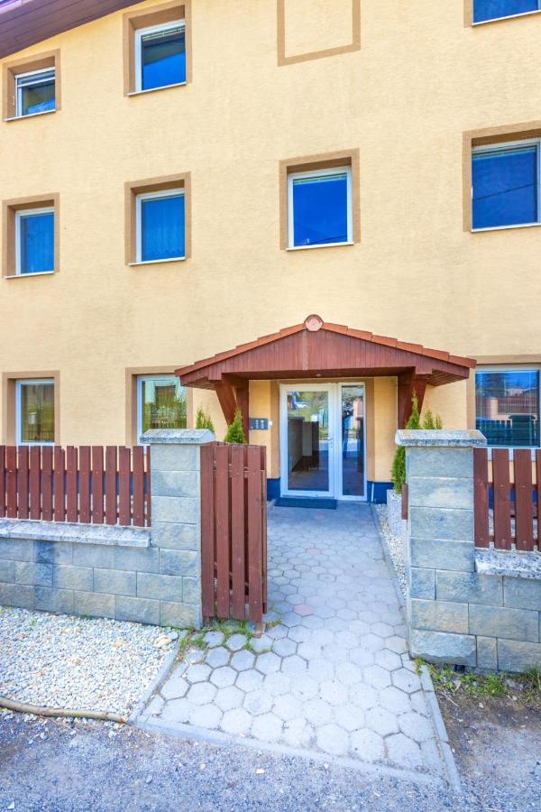Apartman Hugo Veľký Slavkov Dış mekan fotoğraf