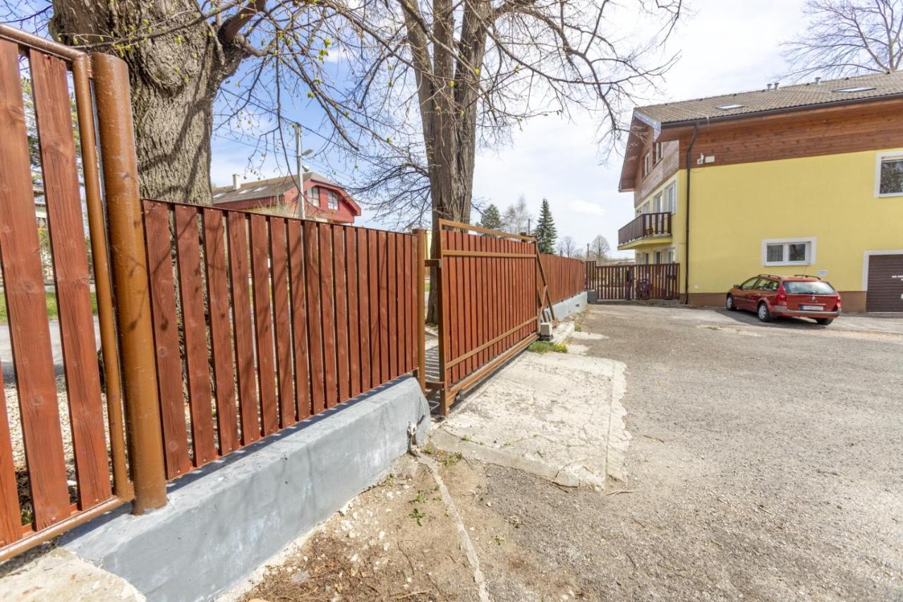 Apartman Hugo Veľký Slavkov Dış mekan fotoğraf