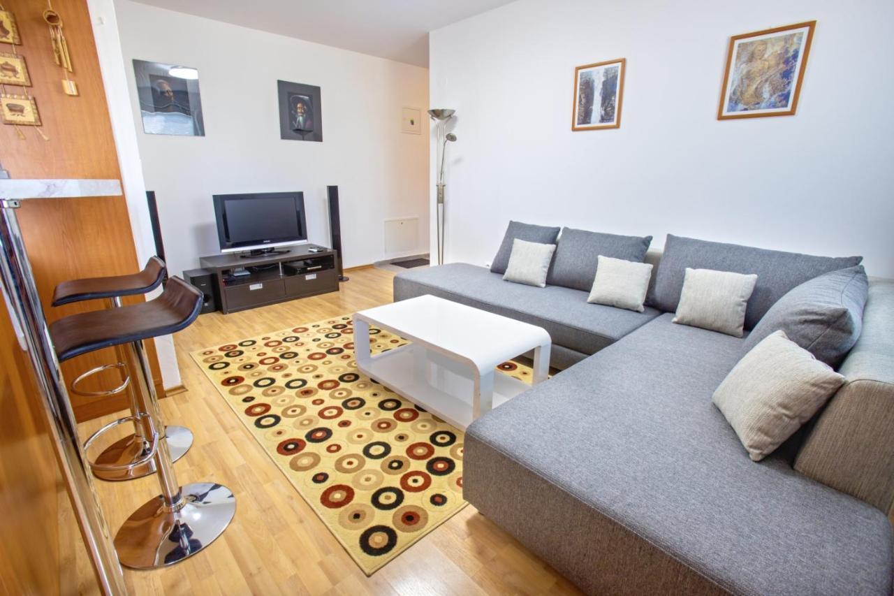 Apartman Hugo Veľký Slavkov Dış mekan fotoğraf